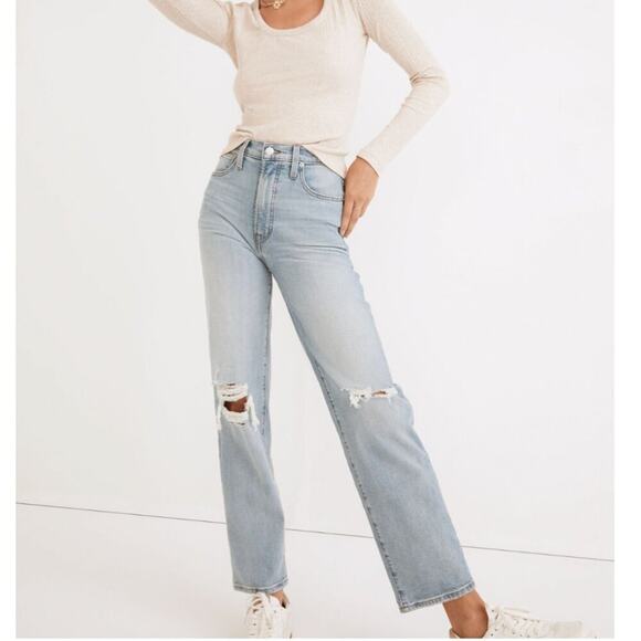 Madewell Denim - Madewell The Perfect Vintage Straight Jean in Danby Wash: Knee-Rip Edition